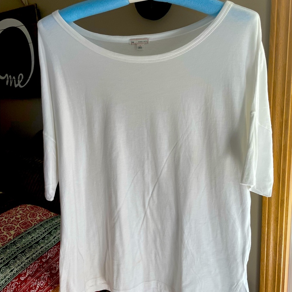 Woman’s Gap Shirt